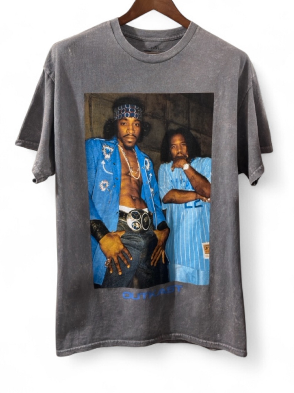 Outkast Vintage-Style Washed Gray Graphic T-shirt Size XL (NWOT)